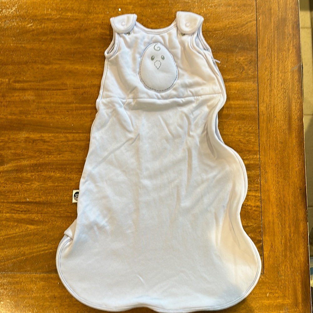 Nested Bean small 0-6 month weighted sack LIKE NEW